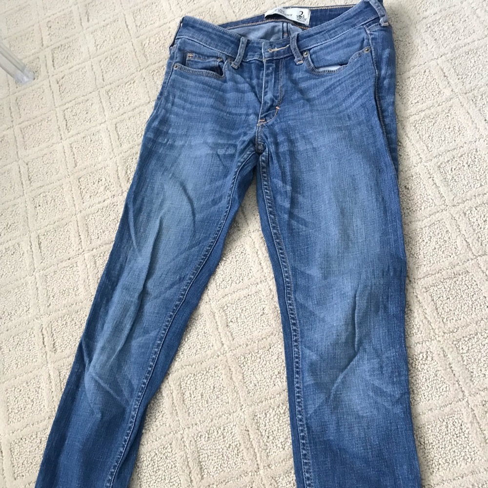 ABERCROMBIE BLUE JEANS